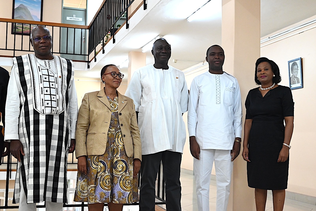 Acting Permanent Secretary in the Ministry of International Relations Ambassador Mmamosadinyana Molefe, received a high-level delegation from Burkina-Faso