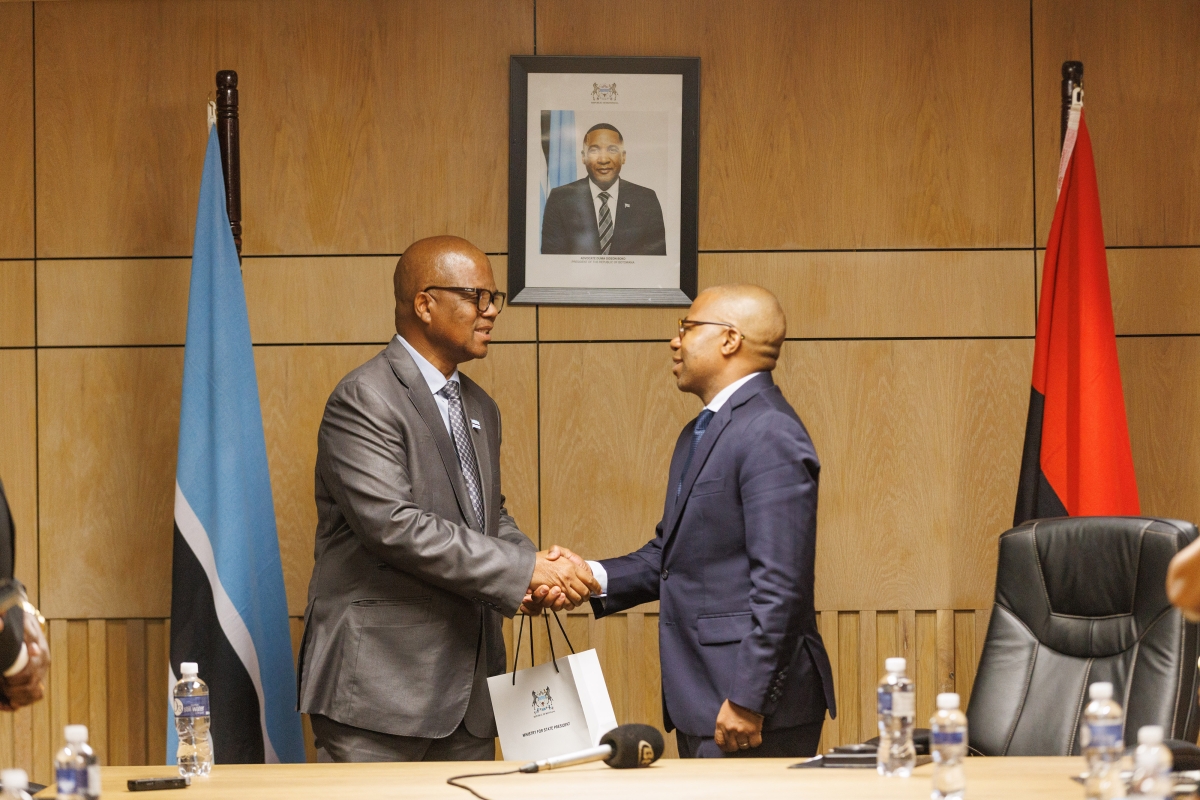 Minister for State Presidency, Defence and Security, Moeti Mohwasa and His Excellency Sandro de Oliveira, Ambassador of Angola to Botswana