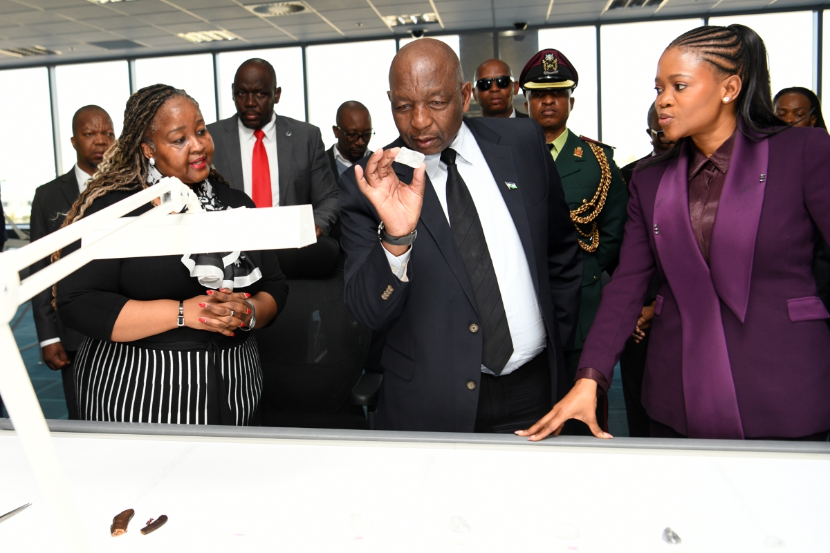 GOVT EYES EXPORT OF DIAMOND VALUATION SKILLS AS LESOTHO PM VISITS DTCB
